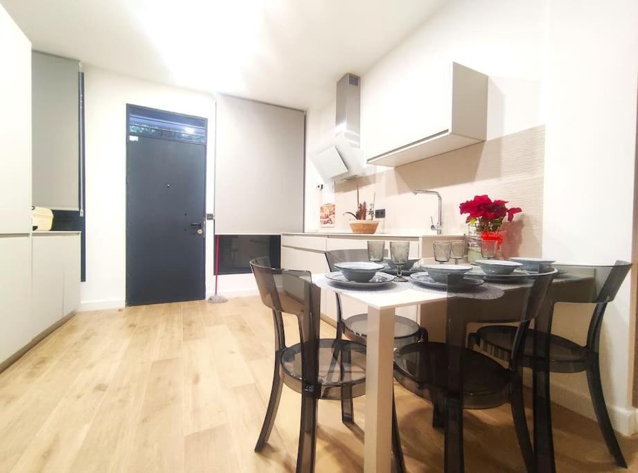 סביליה Oasis Suites Fernando IV מראה חיצוני תמונה